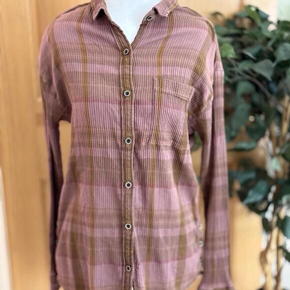prAna Pink Red Purple Textured Plaid Long Sleeve Button Front Size M Faded - Picture 15 of 15